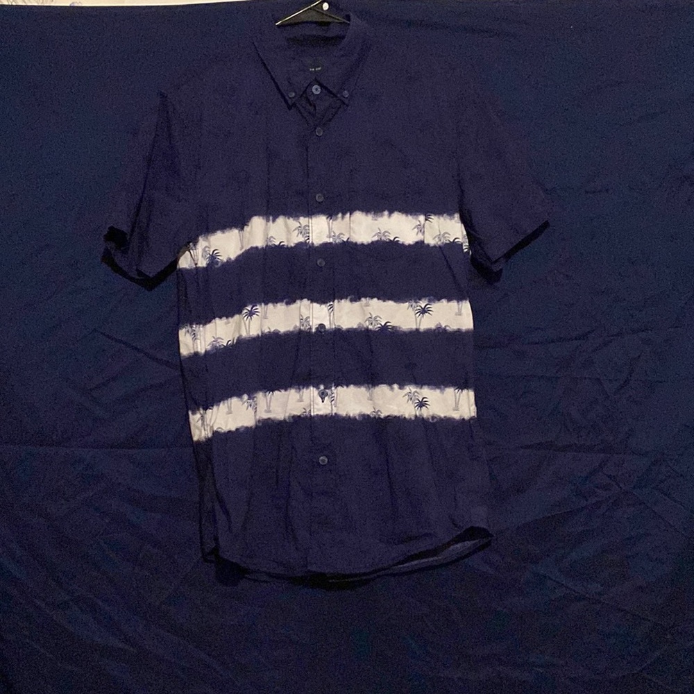 AMERICAN EAGLE OUTFITTER MENS BUTTON DOWN PALM TREE DESIGN SIZE SMALL